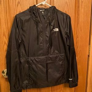 Northface womens windwall pull over